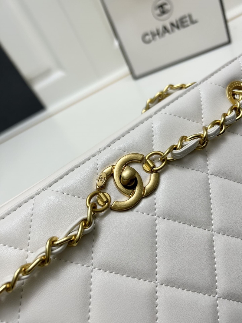 Ch**el wallet purse
